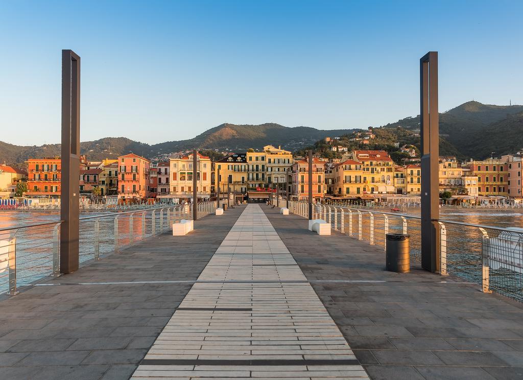 Hotel Ligure Alassio Exterior photo